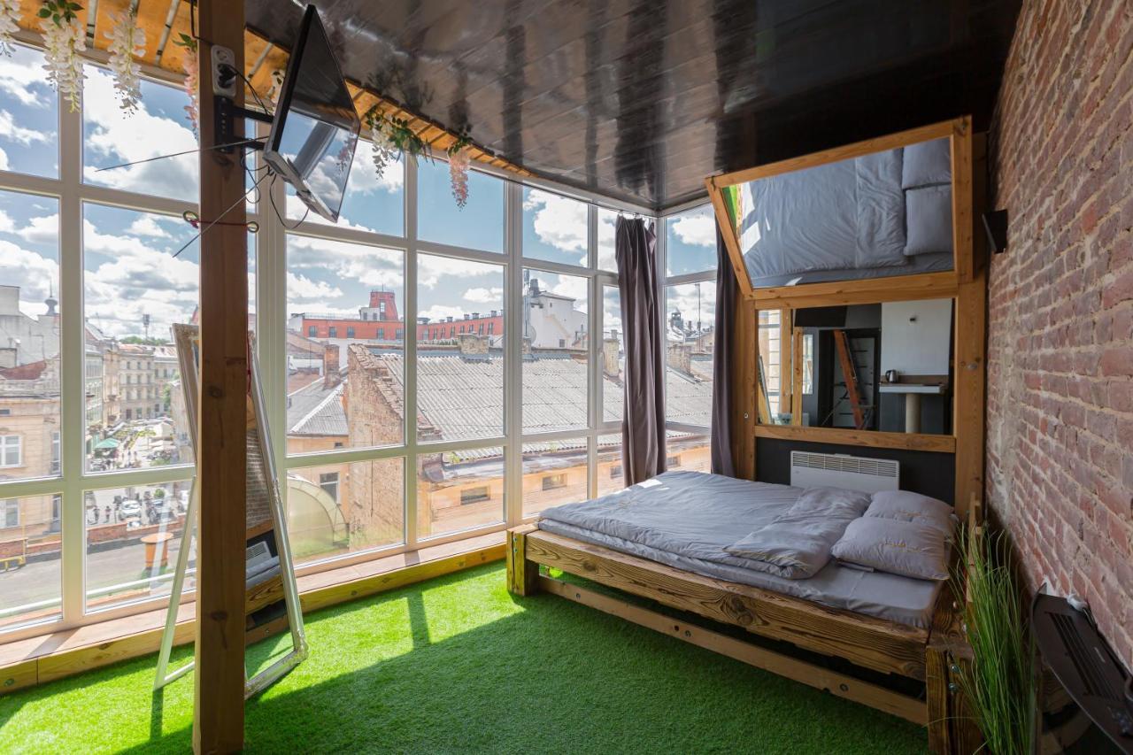 З Оглядовою Терасою На Львів Вулиця Свободи 35 Exterior photo