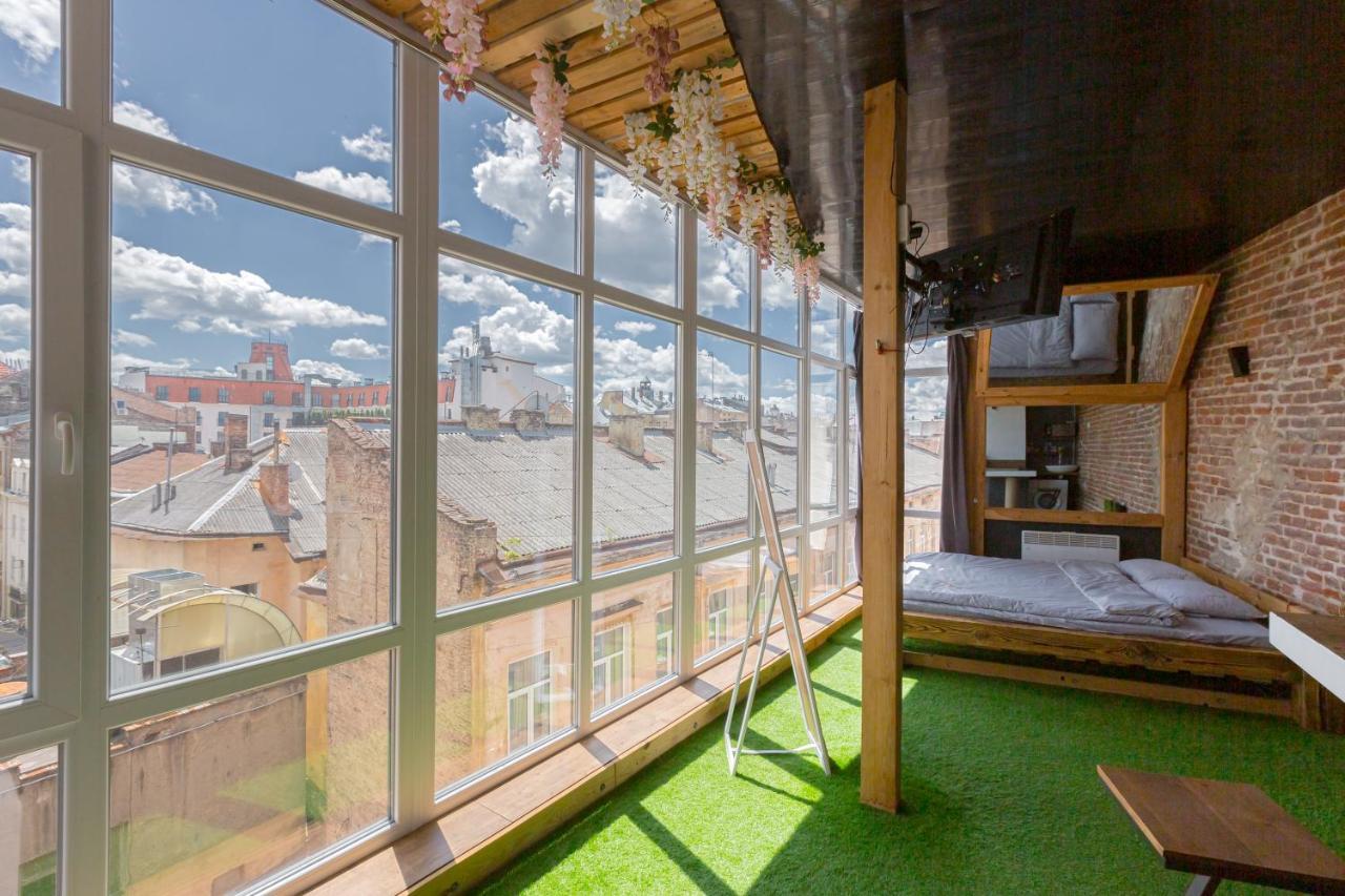 З Оглядовою Терасою На Львів Вулиця Свободи 35 Exterior photo