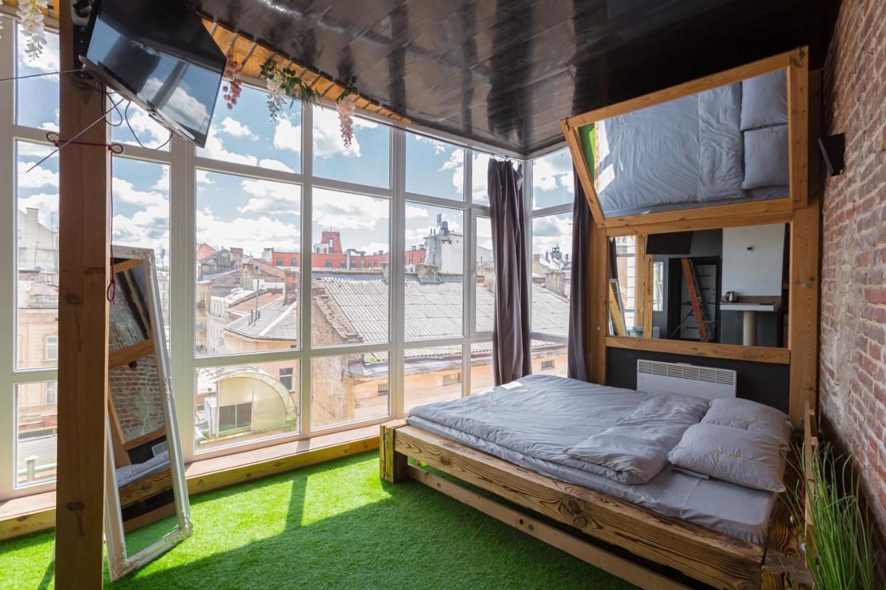 З Оглядовою Терасою На Львів Вулиця Свободи 35 Exterior photo