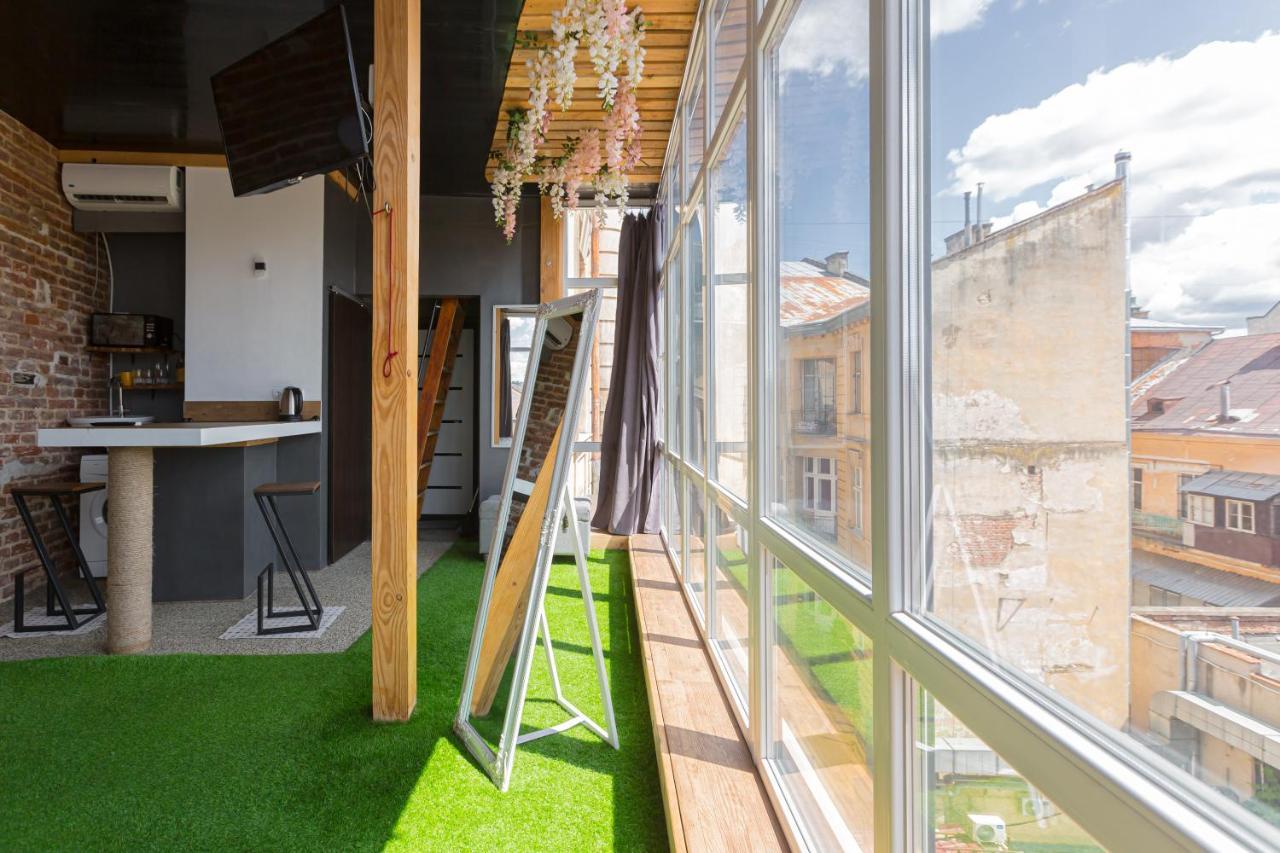 З Оглядовою Терасою На Львів Вулиця Свободи 35 Exterior photo