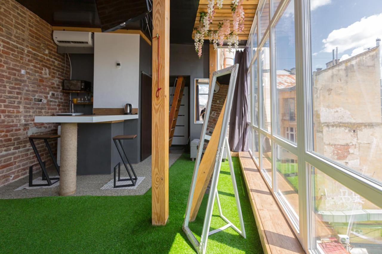 З Оглядовою Терасою На Львів Вулиця Свободи 35 Exterior photo