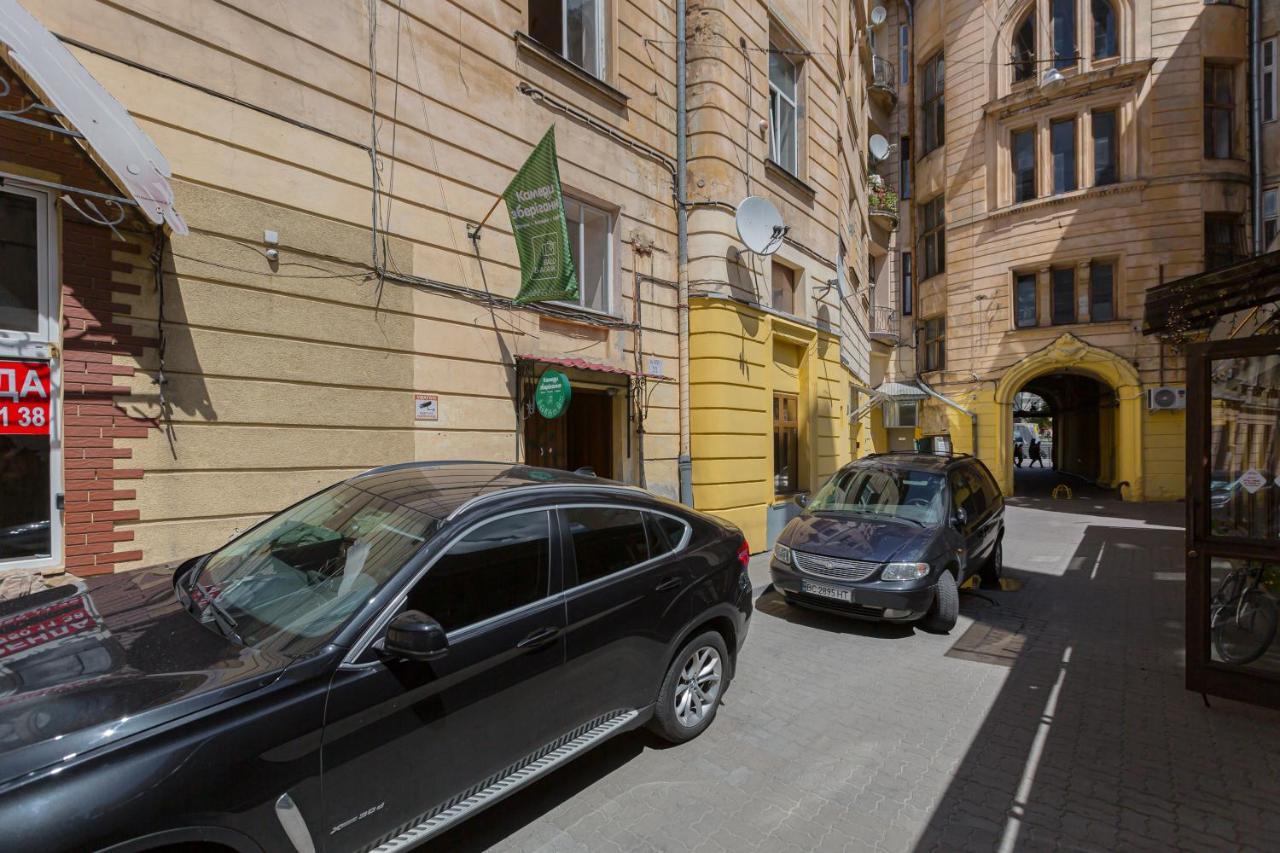 З Оглядовою Терасою На Львів Вулиця Свободи 35 Exterior photo