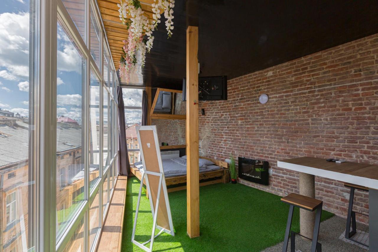 З Оглядовою Терасою На Львів Вулиця Свободи 35 Exterior photo