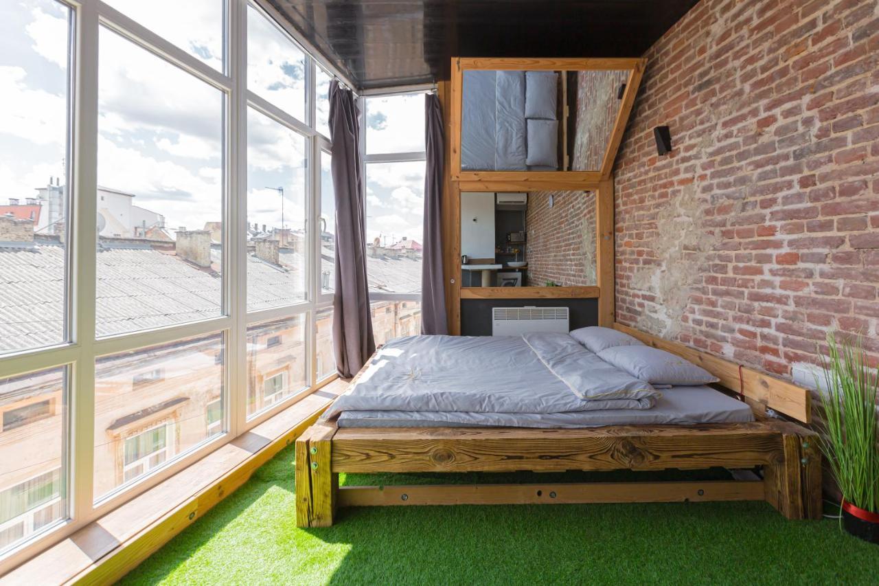 З Оглядовою Терасою На Львів Вулиця Свободи 35 Exterior photo