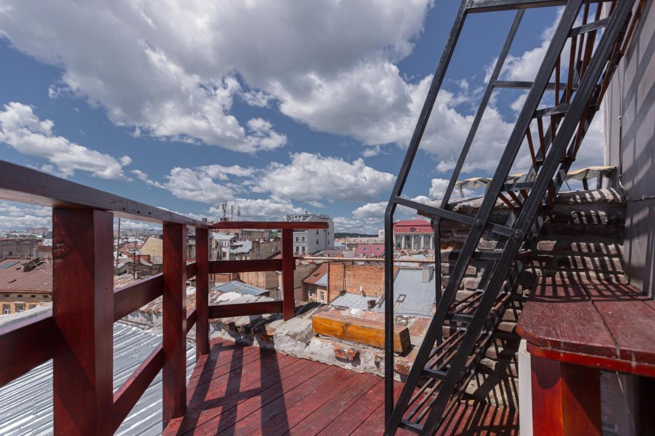 З Оглядовою Терасою На Львів Вулиця Свободи 35 Exterior photo