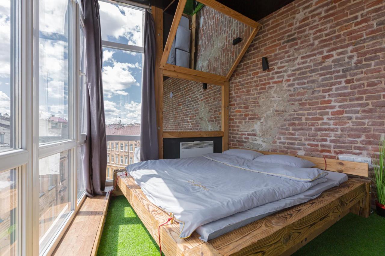 З Оглядовою Терасою На Львів Вулиця Свободи 35 Exterior photo