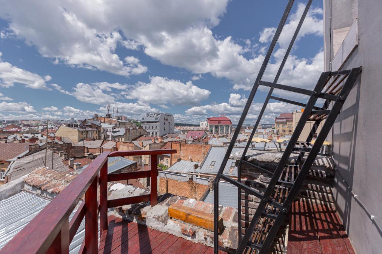 З Оглядовою Терасою На Львів Вулиця Свободи 35 Exterior photo