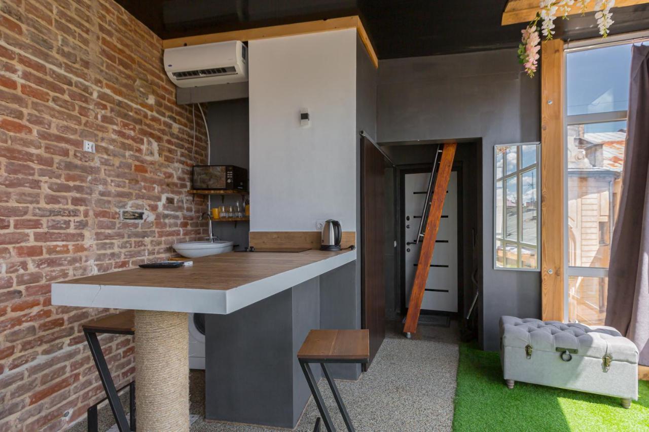 З Оглядовою Терасою На Львів Вулиця Свободи 35 Exterior photo