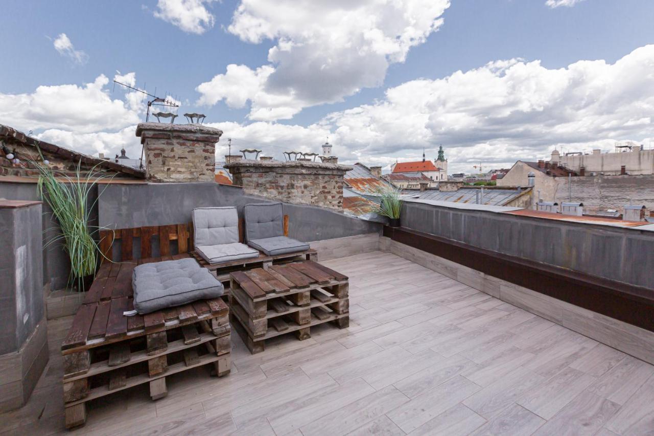 З Оглядовою Терасою На Львів Вулиця Свободи 35 Exterior photo