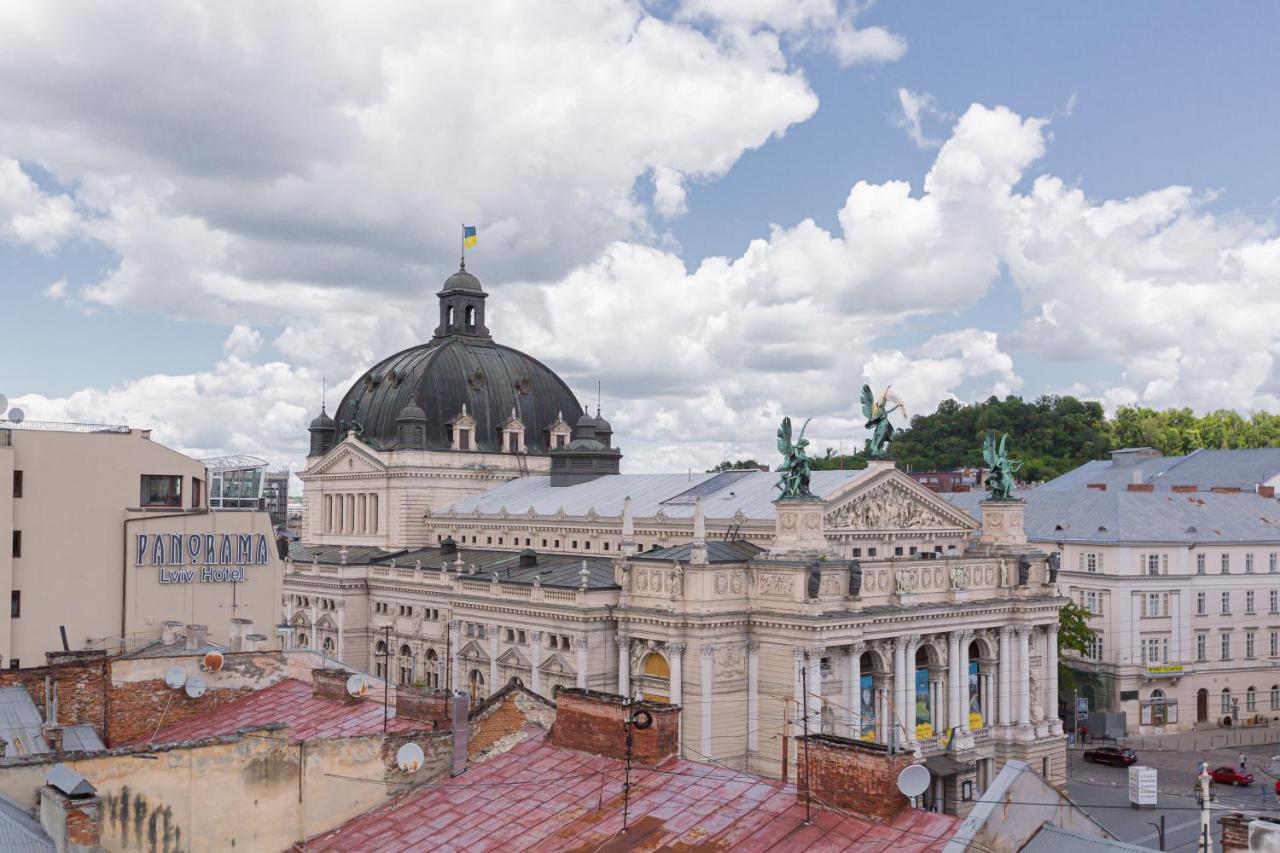 З Оглядовою Терасою На Львів Вулиця Свободи 35 Exterior photo