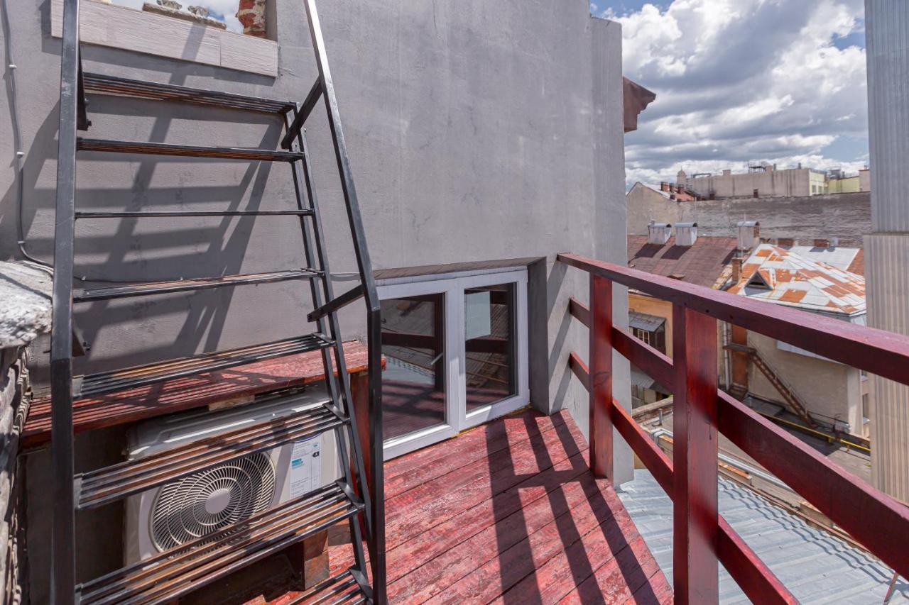 З Оглядовою Терасою На Львів Вулиця Свободи 35 Exterior photo