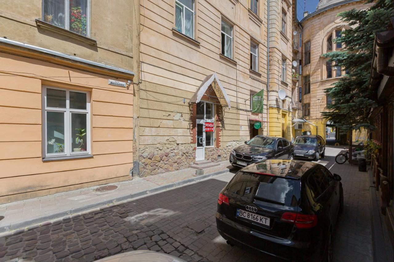 З Оглядовою Терасою На Львів Вулиця Свободи 35 Exterior photo