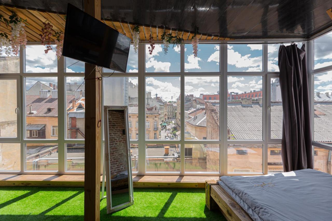 З Оглядовою Терасою На Львів Вулиця Свободи 35 Exterior photo